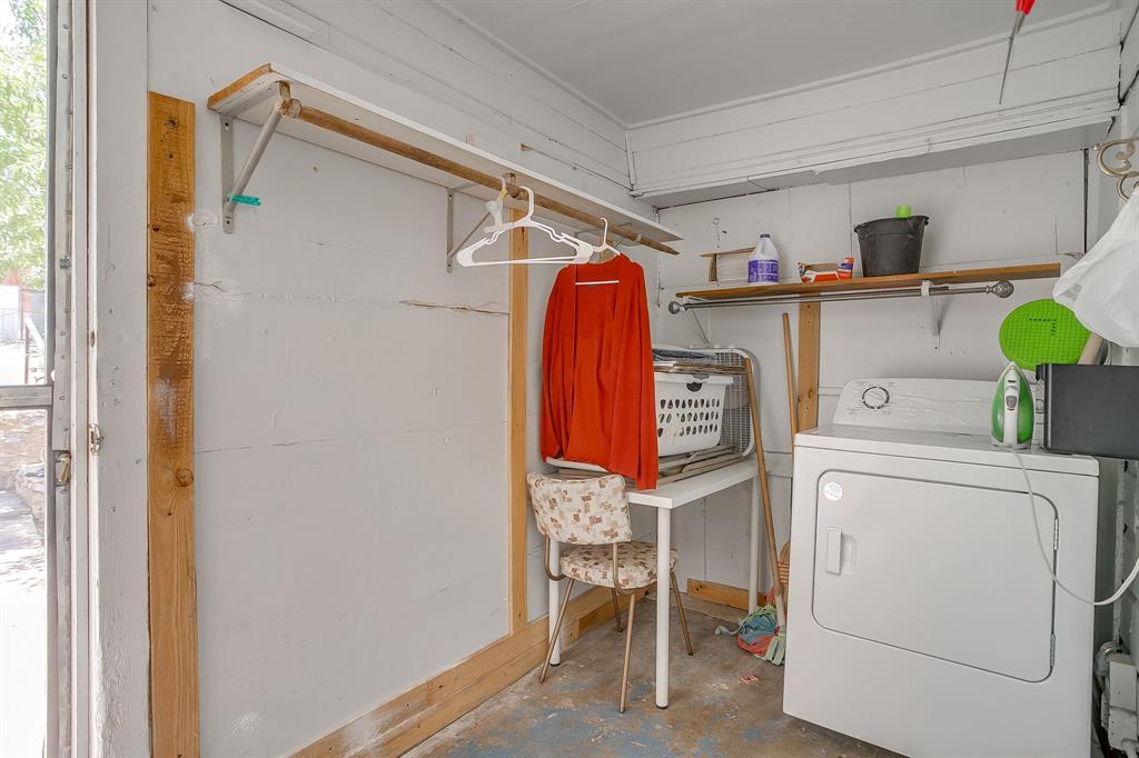 Ellis M G Add - Residential