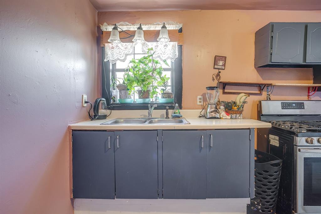 Ellis M G Add - Residential