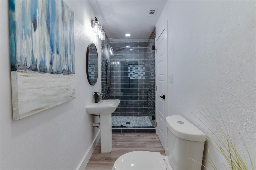 Lake Highlands Estates - Residential Lease