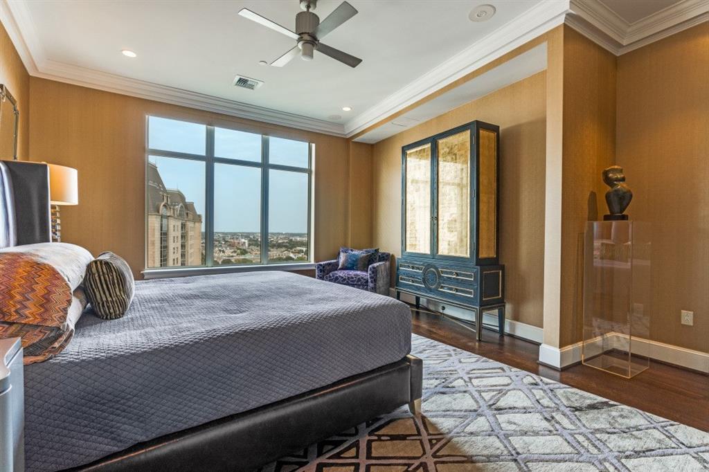 Tower & Regency Row Residences - Residential