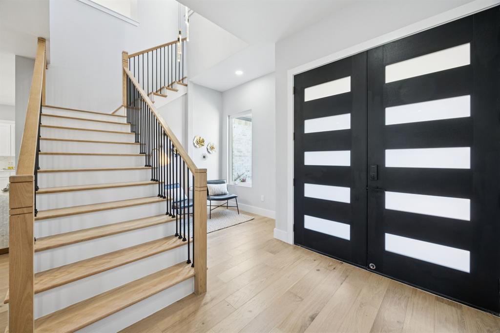 2415 Valley View Drive