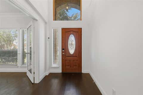 Tiny photo for 6974 Shoreview Dr, Grand Prairie, TX 75054 (MLS # 21340404)