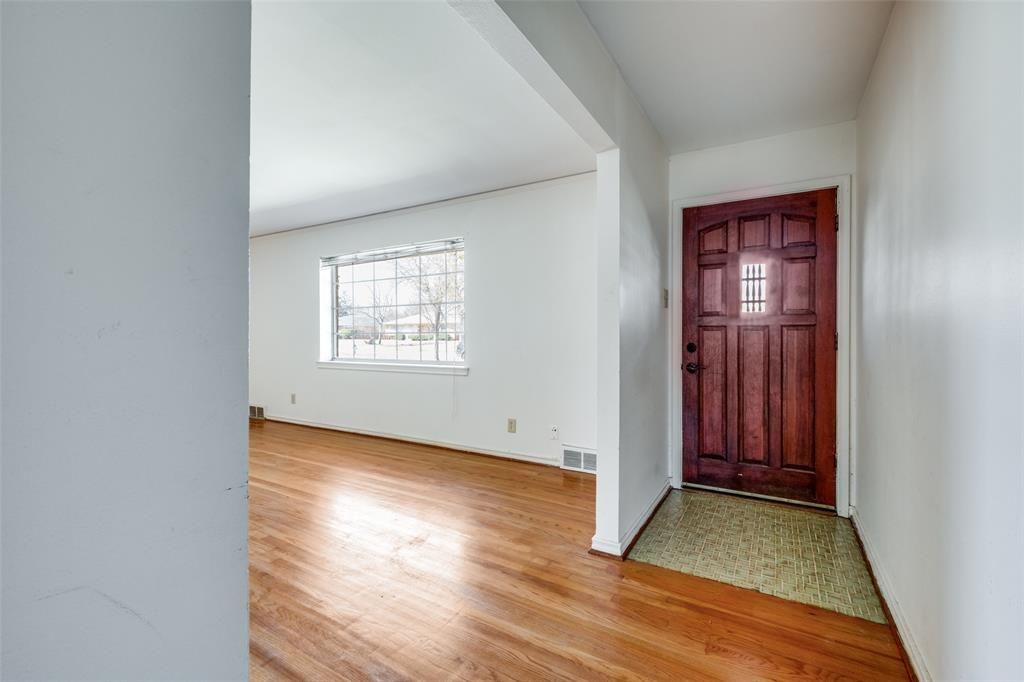 Photo of 11062 Milhof Drive, Dallas, TX 75228 (MLS # 21187987)