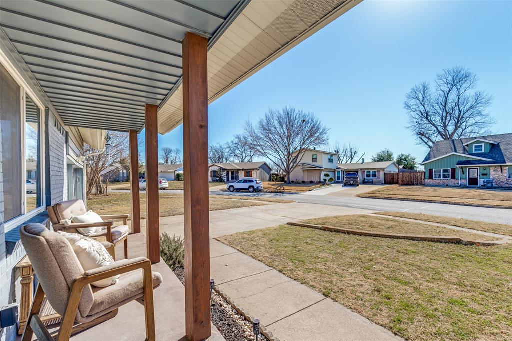 2819 Hollandale Lane