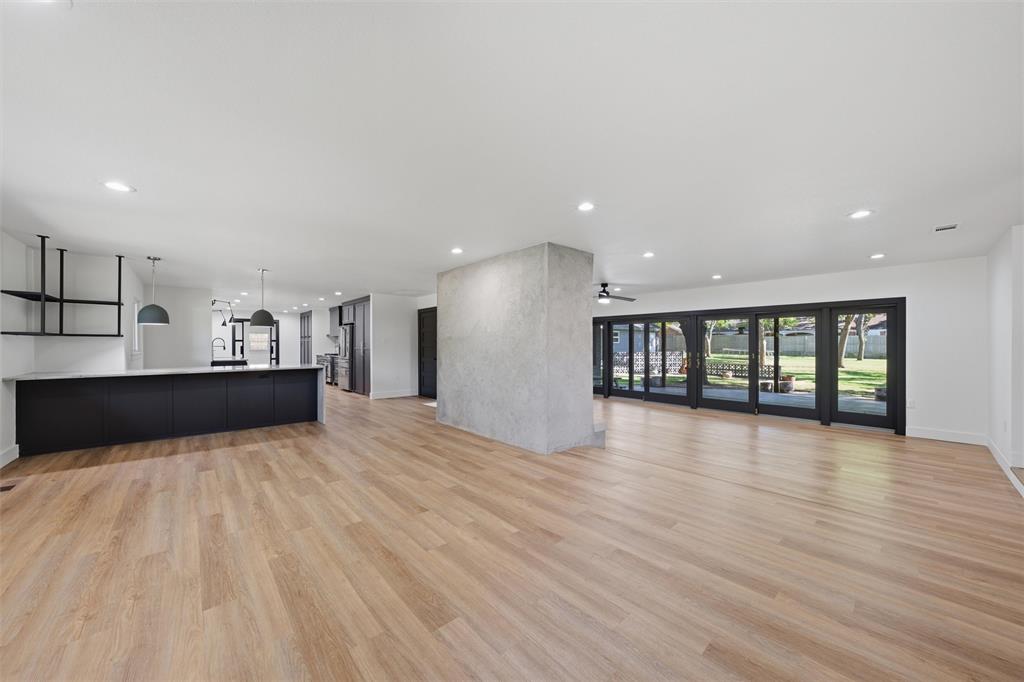 4916 Ridgeview Drive