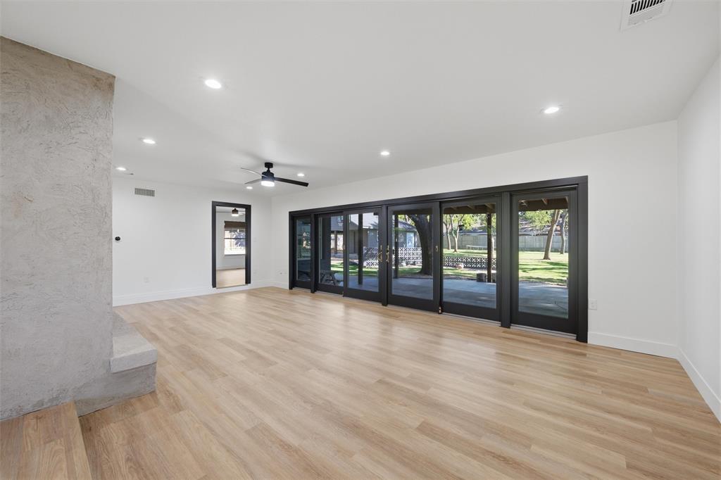 4916 Ridgeview Drive