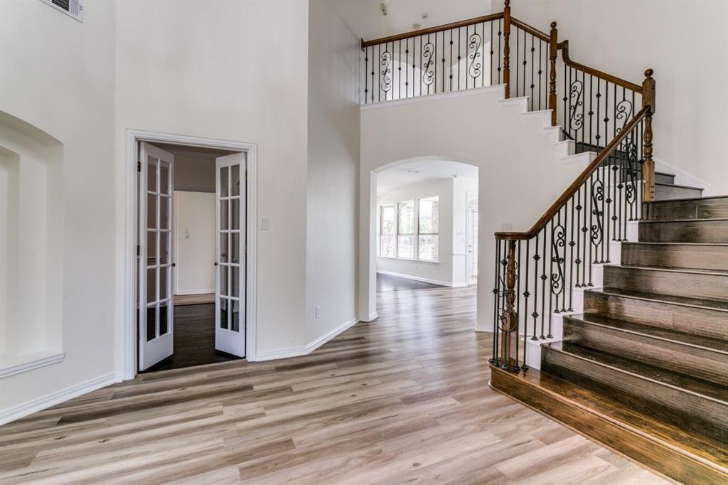 755 Greenway Drive