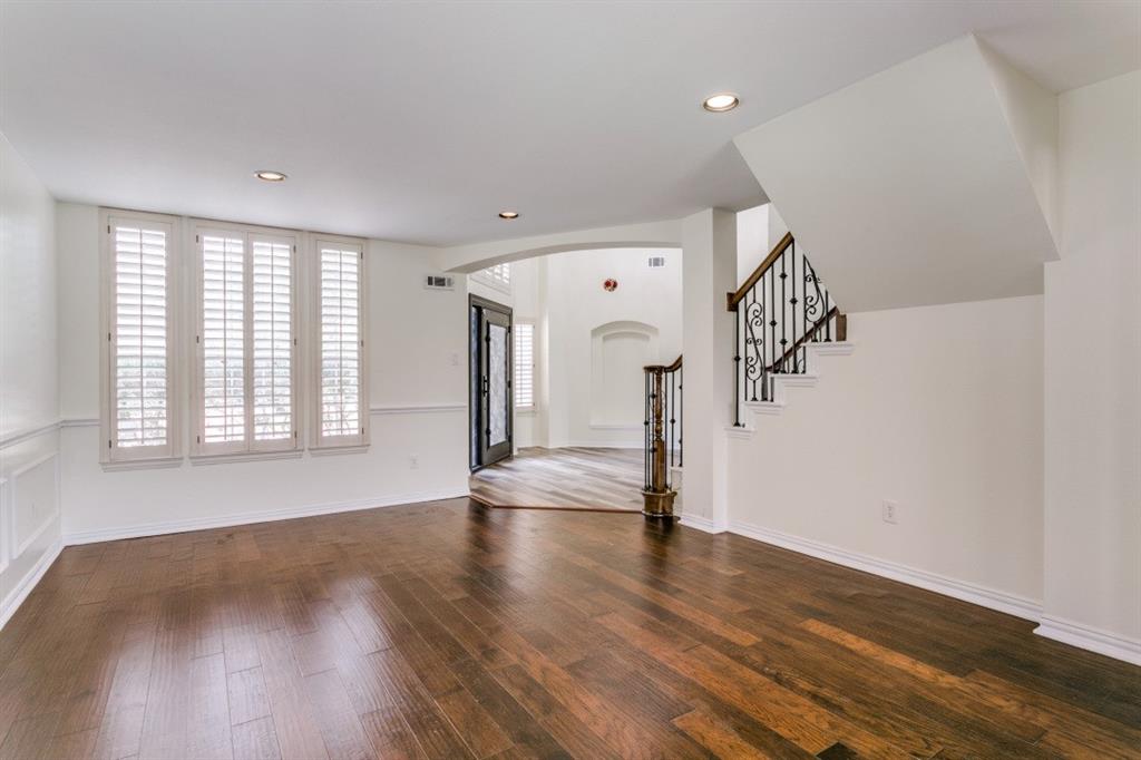 755 Greenway Drive