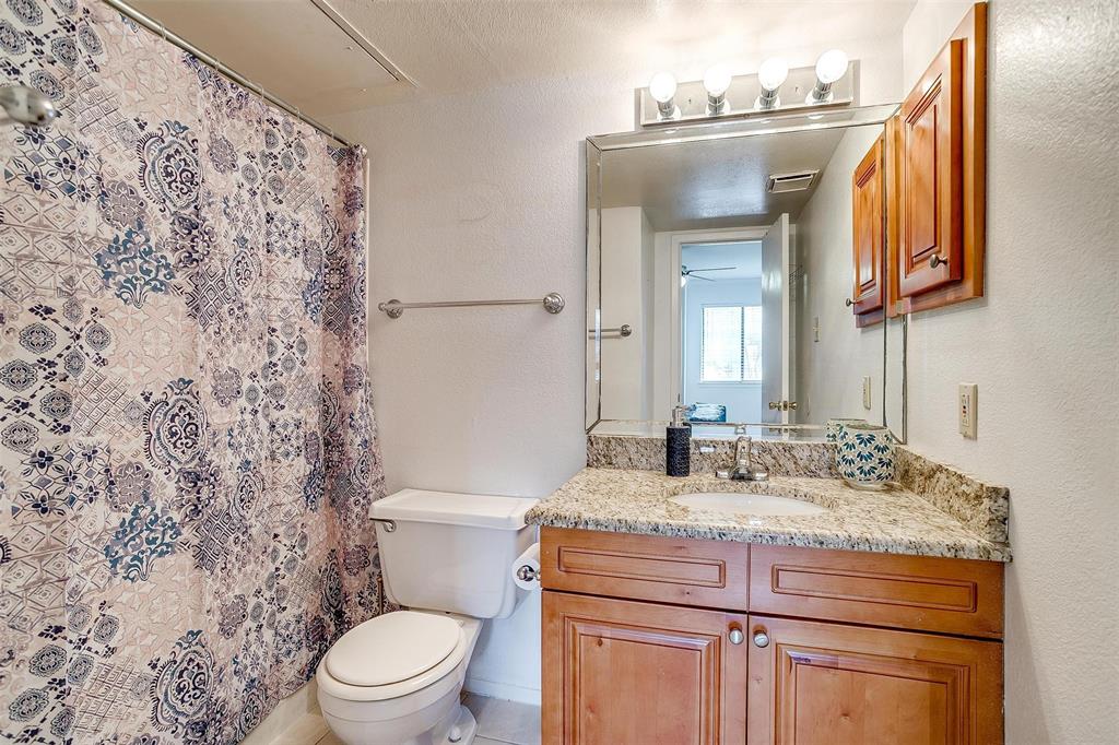 Cedar Creek Twnhms - Residential