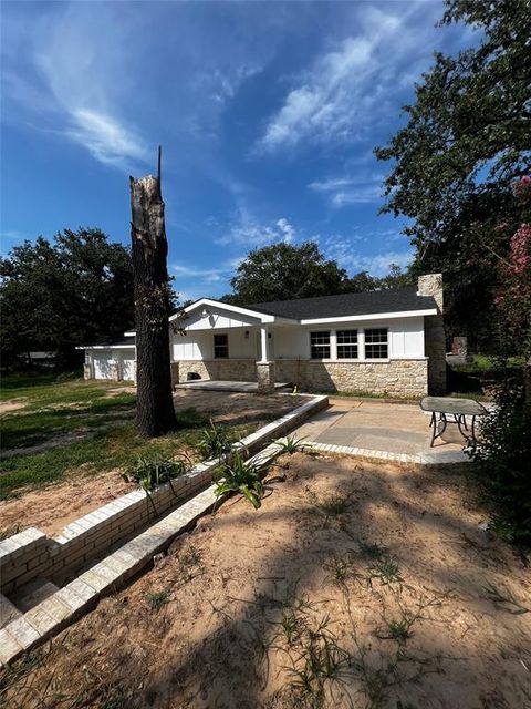 A home in Kaufman