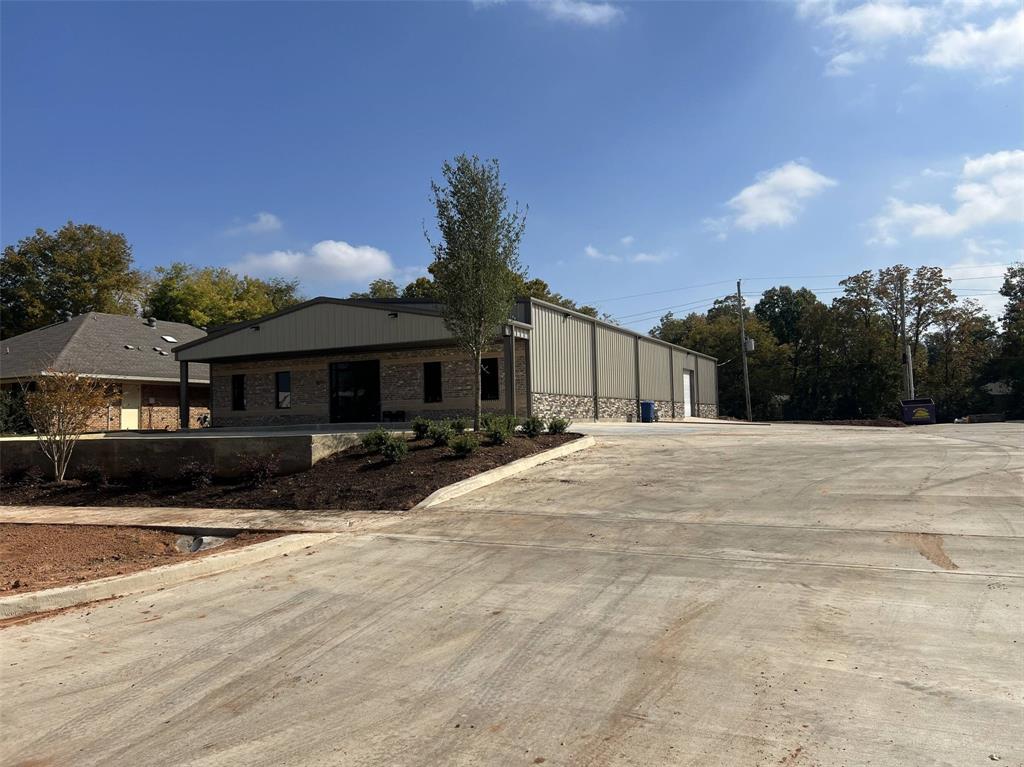 HART'S ISLAND - Commercial Lease