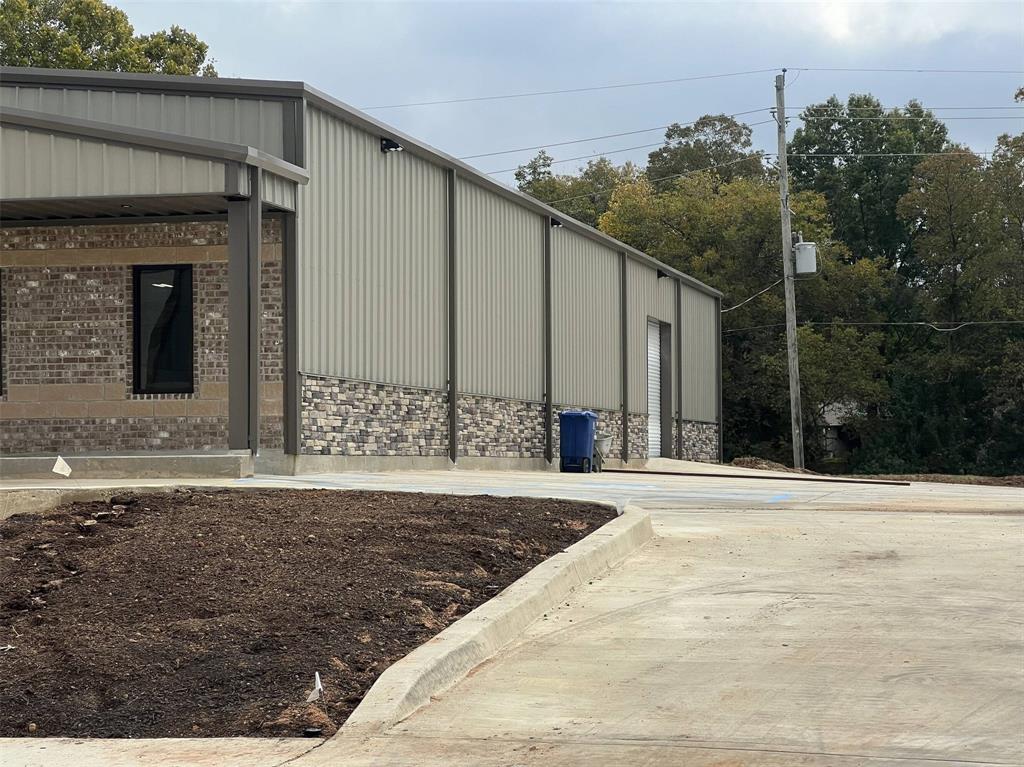 HART'S ISLAND - Commercial Lease