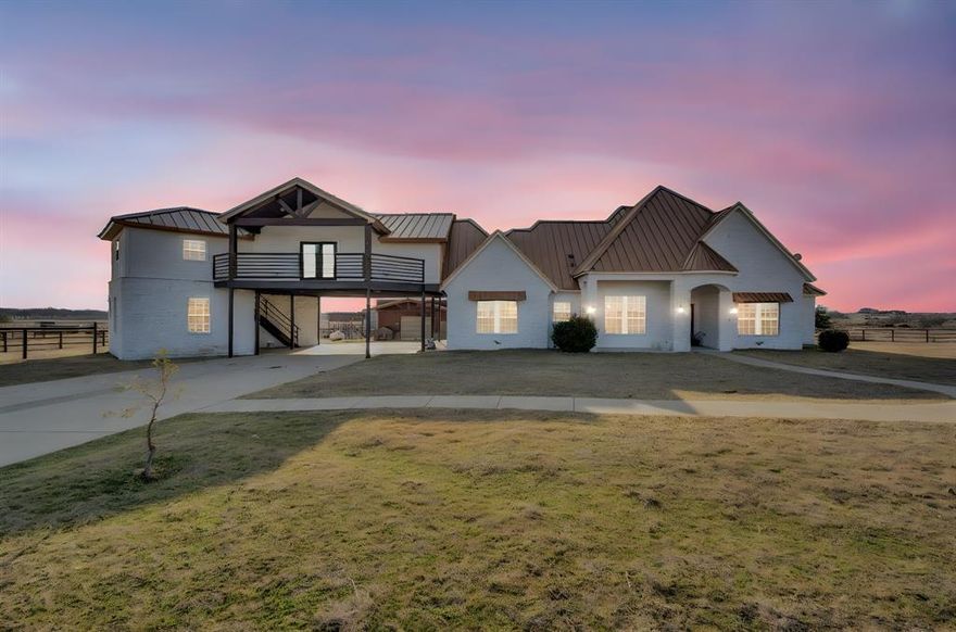 Nestled just outside the city limits, this stunning 5-bedroom, 3.5-bath home offers the perfect blend of space and tranquility. With a dedicated office, a separate shop, and three horse stables, it’s a dream for anyone with a passion for equestrian living. The property spans just over 3 acres, complete with a horse arena out back. The home features a durable metal roof and no HOA, giving you freedom and flexibility in a peaceful, rural setting.