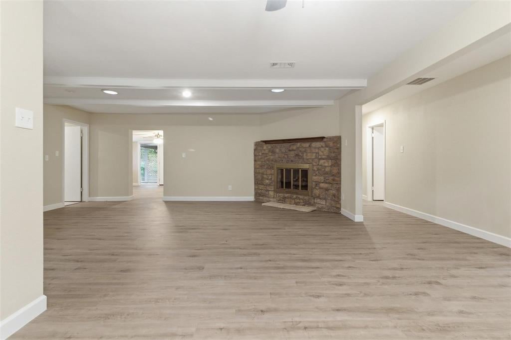 2703 Oak Cliff Lane