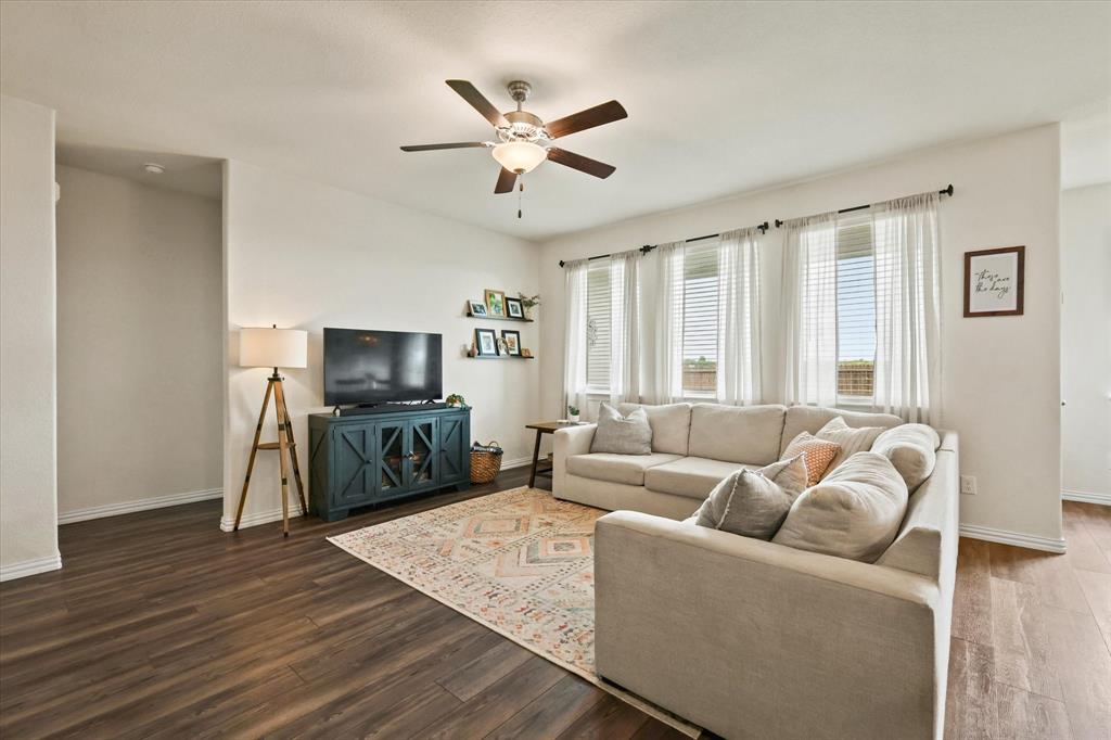 660 Ridgeback Trail