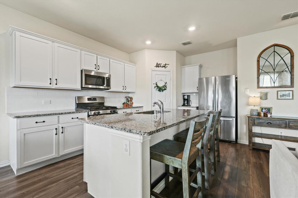 660 Ridgeback Trail