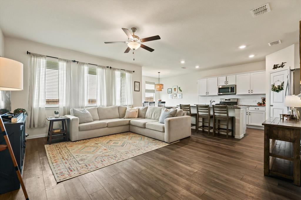 660 Ridgeback Trail
