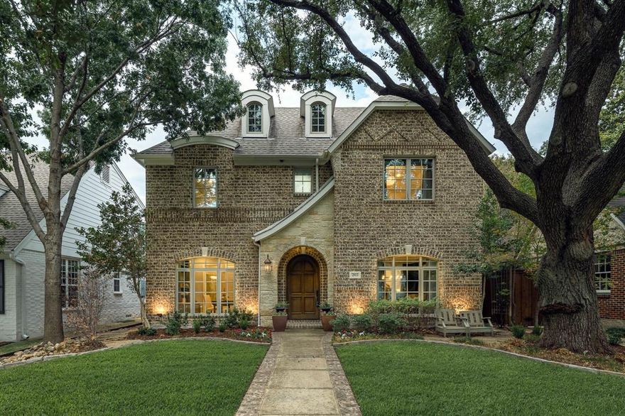 Stunning 2012 HPISD 5 bedroom home in award-winning Boone Elementary. 
4,474 s.f. 5 beds 5.1 baths with soaring 10’ ceilings, an inviting floor plan, and well-appointed patio overlooking a spacious turfed backyard. Newly updated eat-in kitchen features beautiful white marble countertops, a spacious breakfast area, SS appliances, double ovens and an oversized gas range. Spacious primary suite upstairs along with 3 en-suite secondary bedrooms and an additional multi-purpose room for added living-play space. Downstairs study complete with closet and full bath could serve as a fifth bedroom or guest suite. Plentiful outdoor living space with covered patio, WBFP, built-in grill and extra deep 170' grassy play yard. Wonderful home on a coveted family-friendly University Park block just a short walk to Snider Plaza’s shopping and dining, Milton Avenue Playground & Burleson Park, SMU, and a short drive to Downtown Dallas.
Buyer and buyer's agent should verify all MLS data listed.