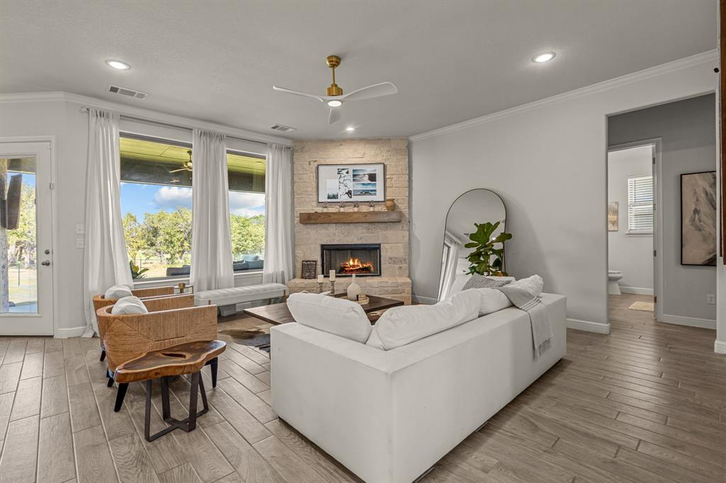 Vintage Oaks Ph 2 - Residential Lease