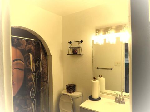 Tiny photo for 7218 Chinaberry Road, Dallas, TX 75249 (MLS # 21098674)