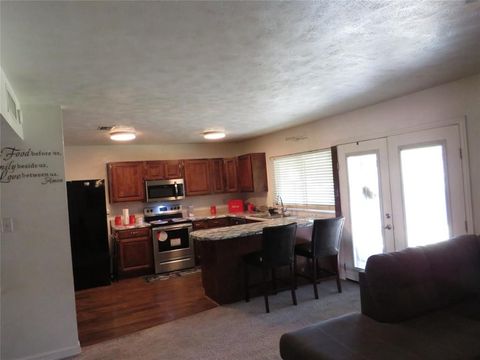 Tiny photo for 7218 Chinaberry Road, Dallas, TX 75249 (MLS # 21098674)