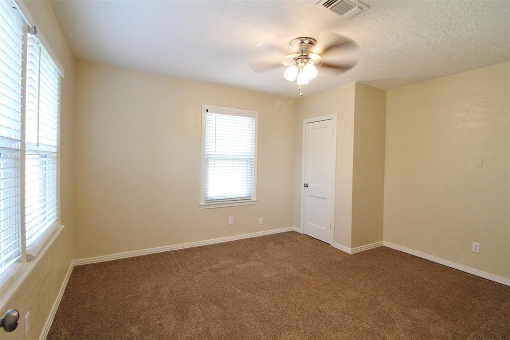 River Oaks Park Add - Residential Lease