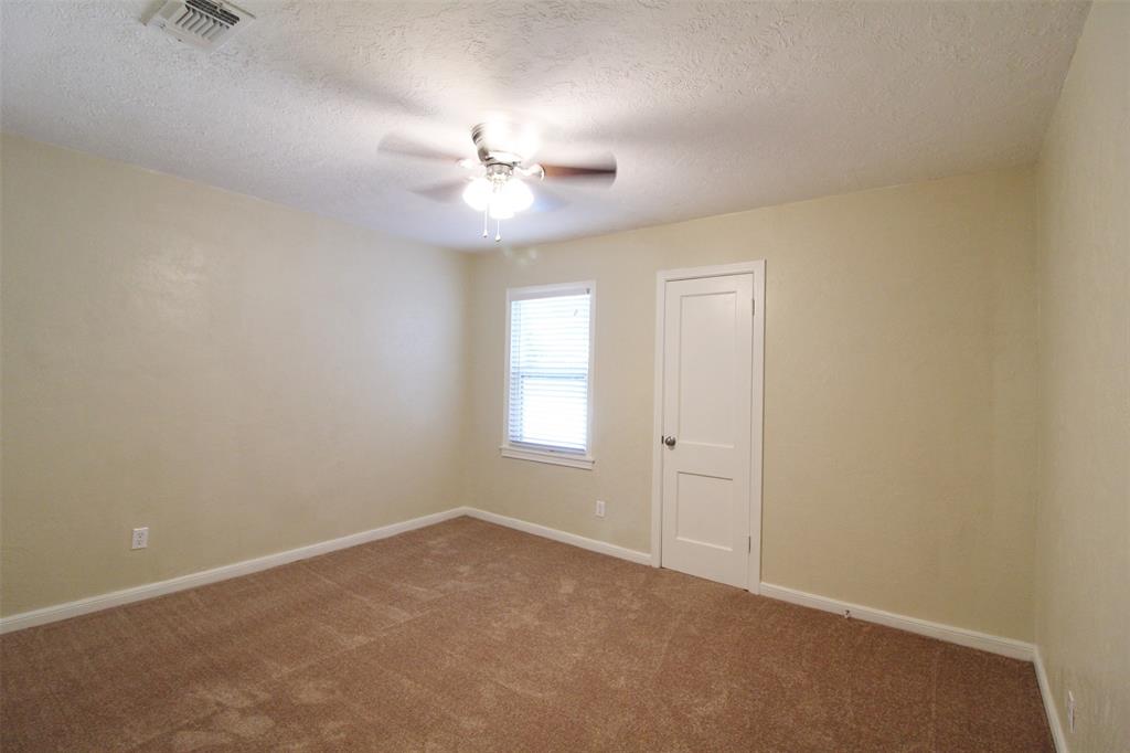 River Oaks Park Add - Residential Lease