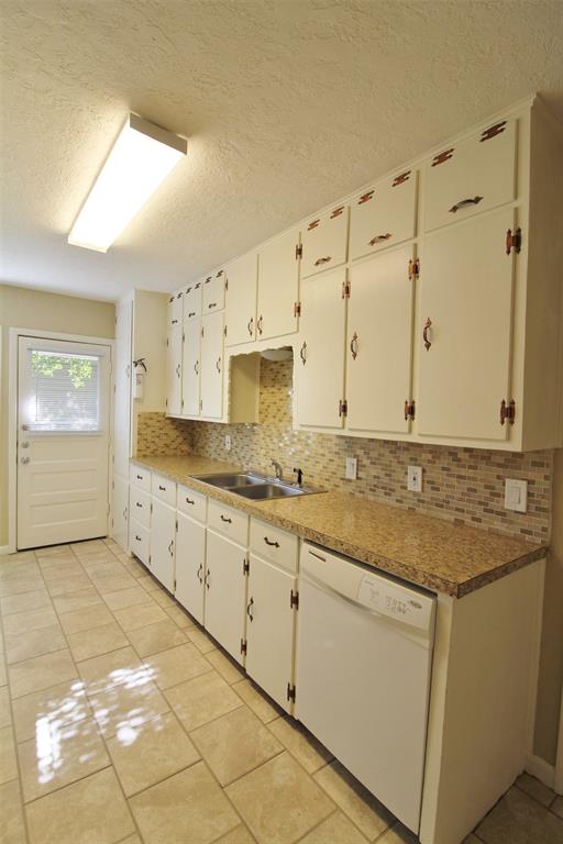 River Oaks Park Add - Residential Lease