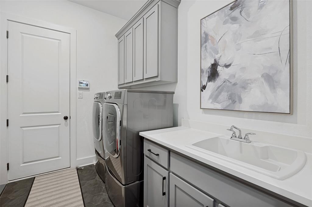 Castle Hills Ph 10c - Residential