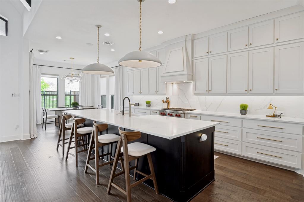 Castle Hills Ph 10c - Residential