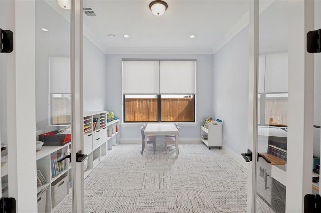 Castle Hills Ph 10c - Residential