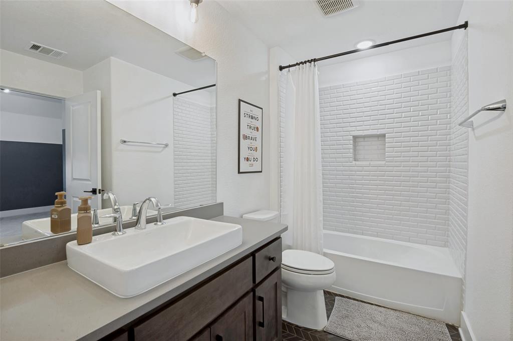 Castle Hills Ph 10c - Residential