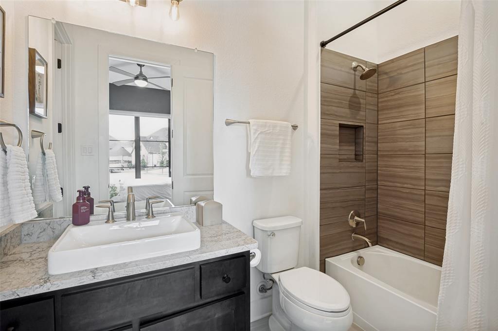 Castle Hills Ph 10c - Residential