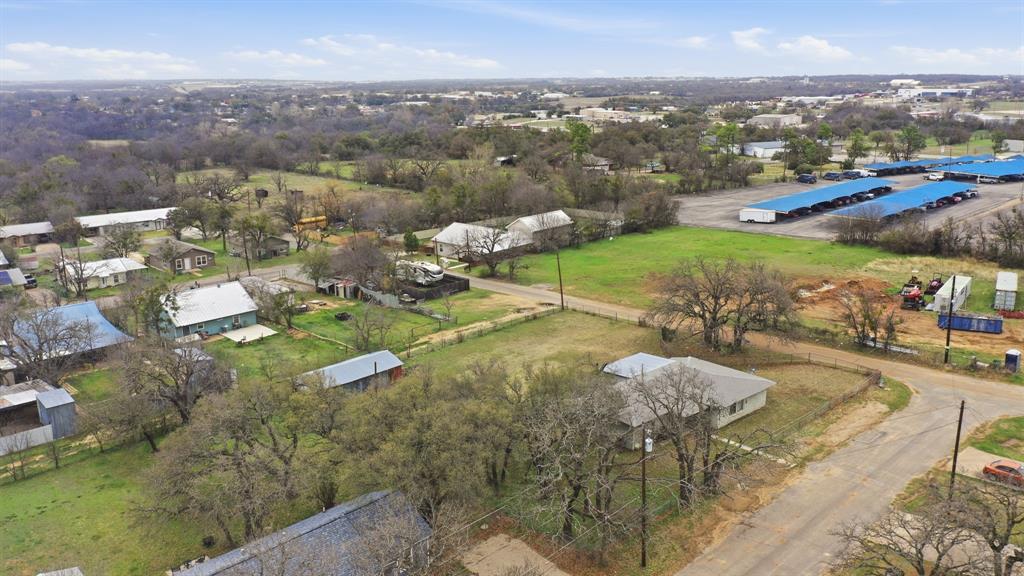 609 E Broadway Street