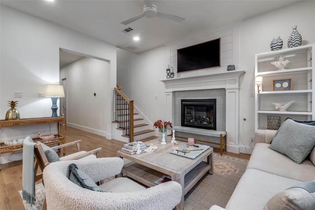 Kensington Gardens 2b - Residential