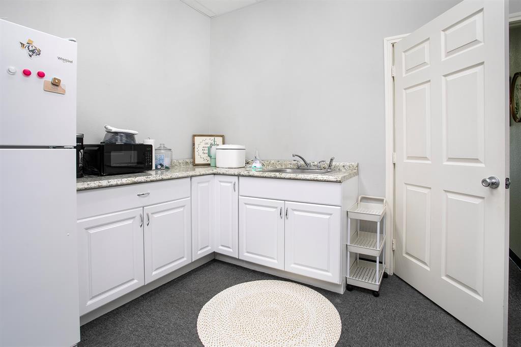 Chesley Add U-3 - Commercial Lease