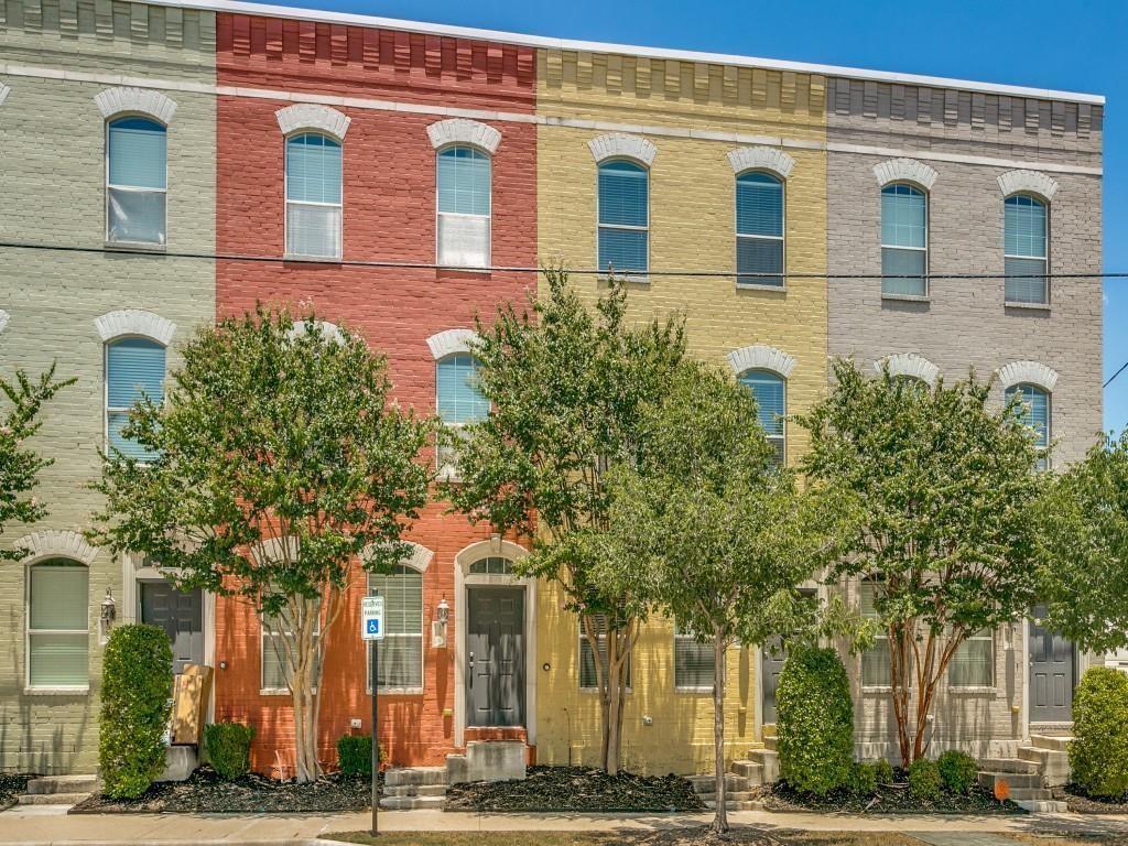 391 E Main Street