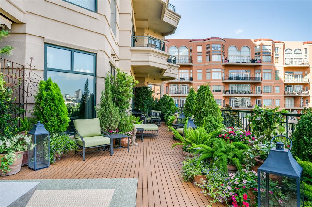 Plaza Turtle Creek - Residential