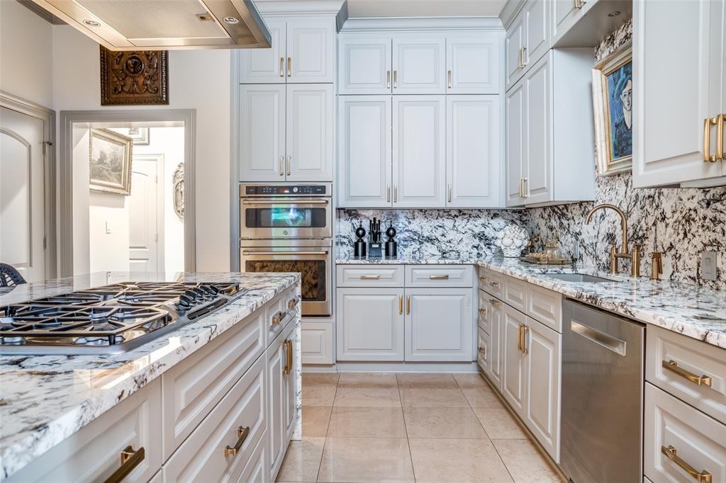 Plaza Turtle Creek - Residential