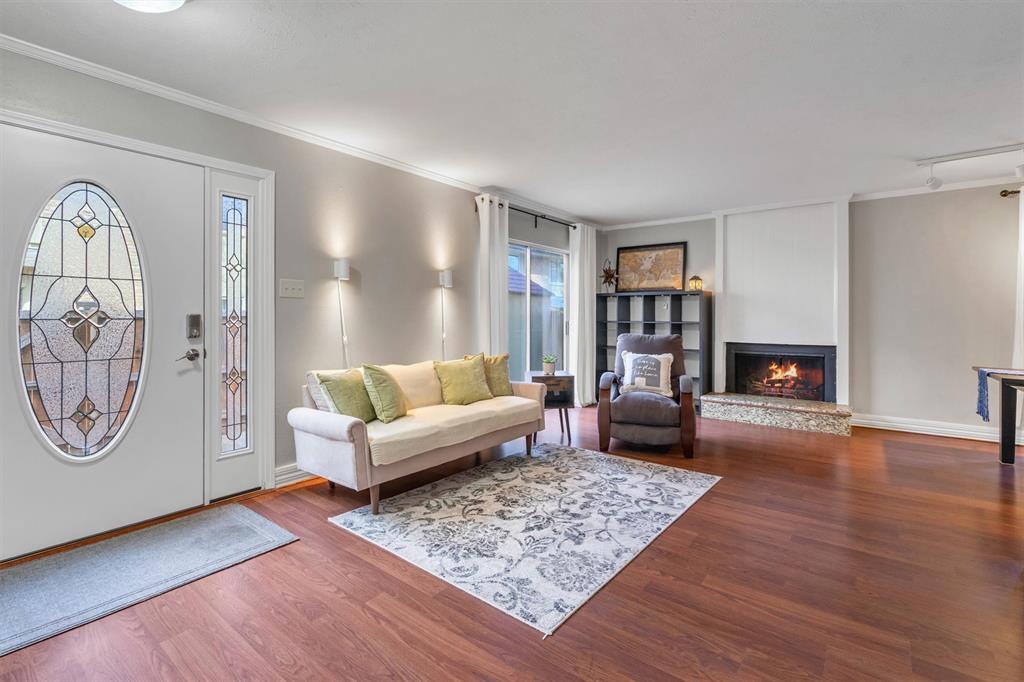 2614 Custer Parkway C