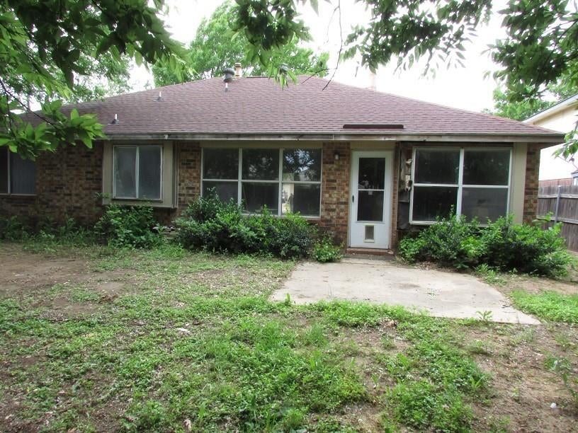 8337 Cloverglen Lane