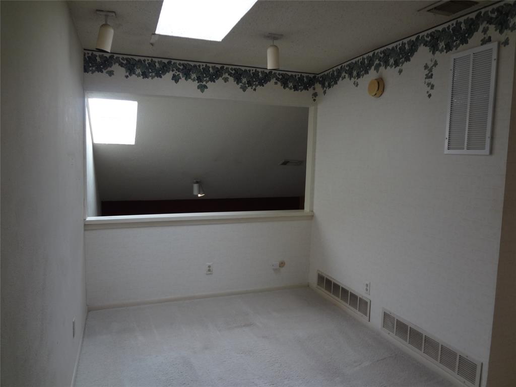 Claymore Park Condo - Residential