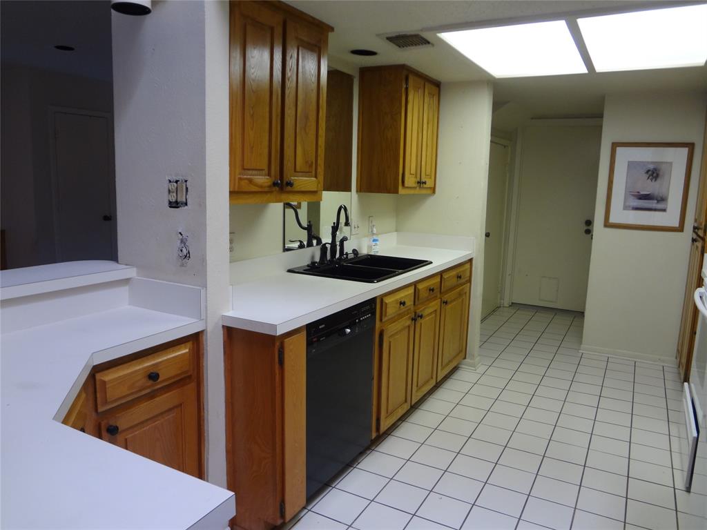 Claymore Park Condo - Residential