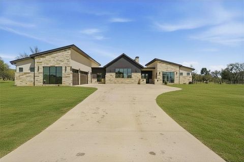 12 Crocket Valley Court Strawn TX 76475