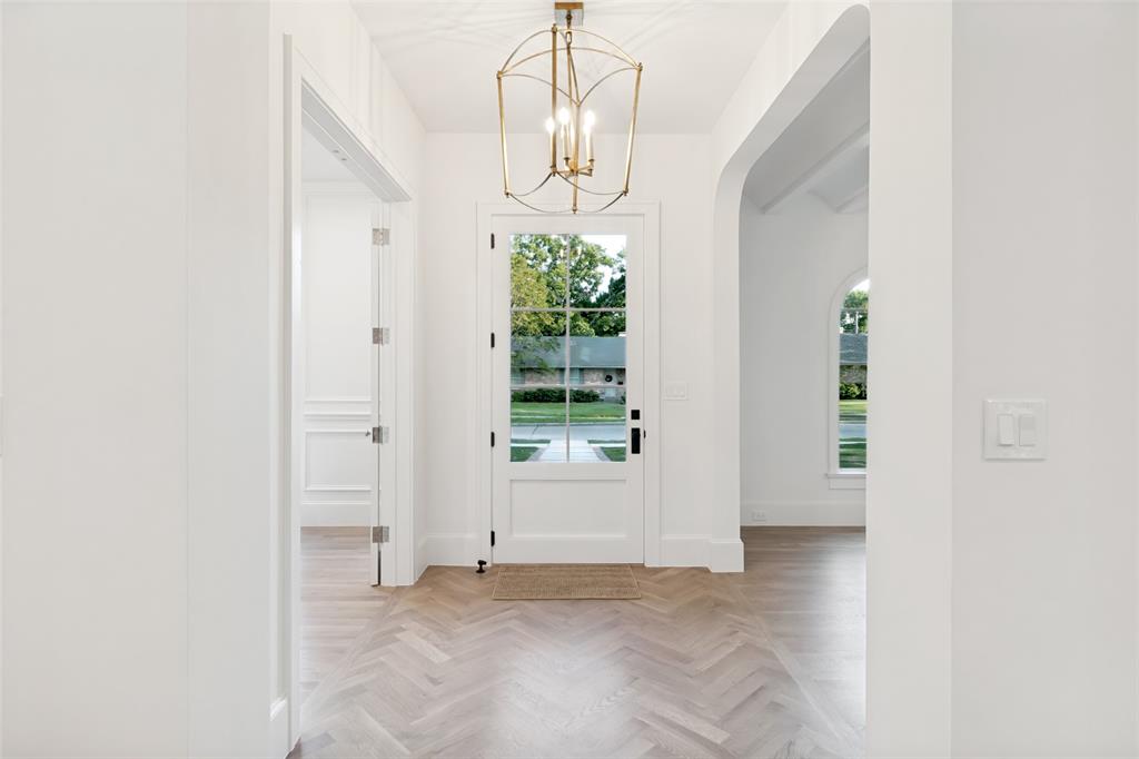 1112 Pueblo Drive