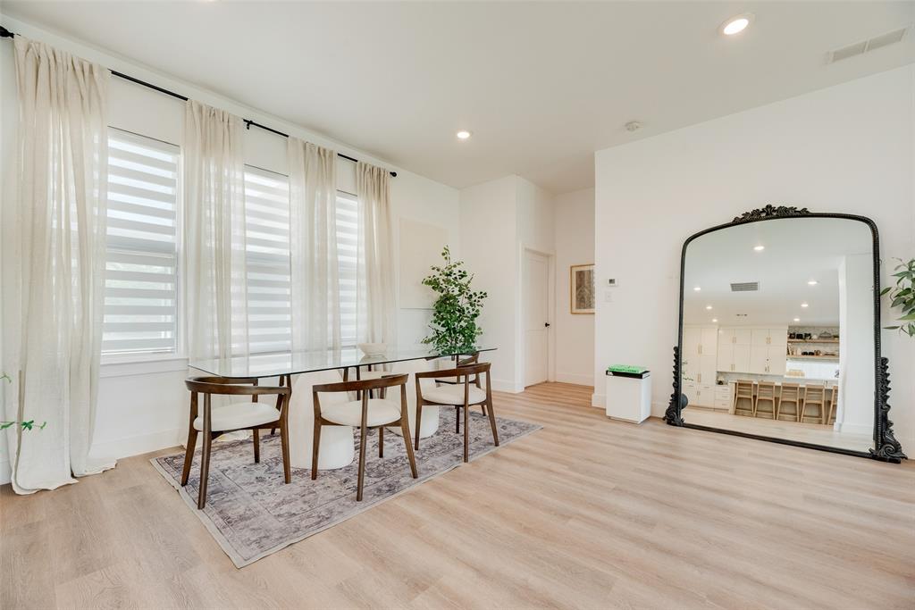 1104 Blakey Court