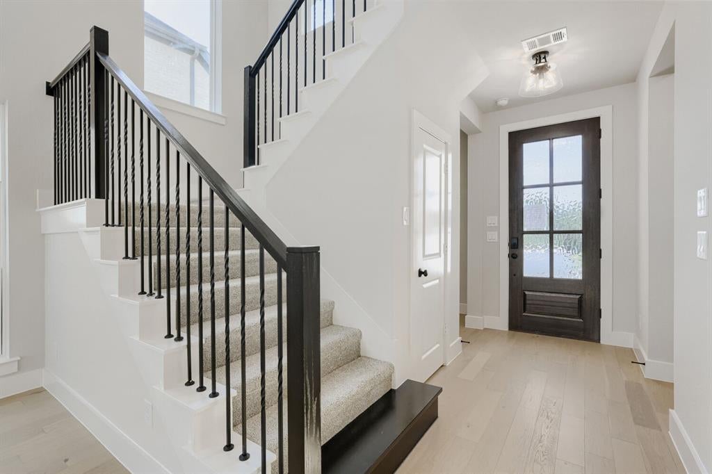 1604 Ramble Way