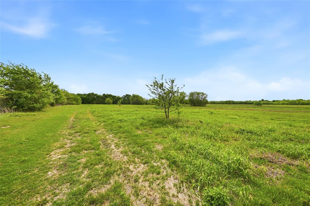 ROBERTS - Land