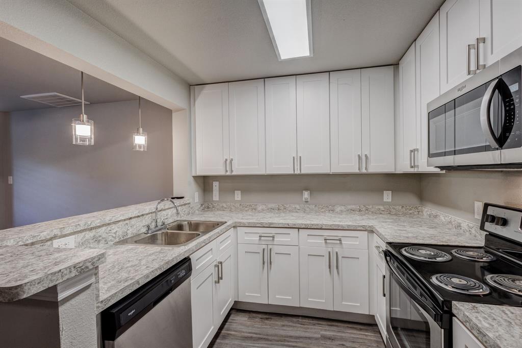 Sable Ridge Condos Ph 01-06 - Residential