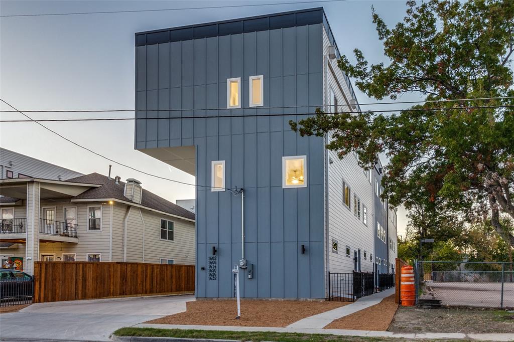 1602 Andrade Place